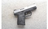 Smith & Wesson ~ M&P 40c ~ .40 S&W - 1 of 2