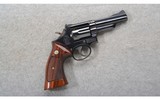 Smith & Wesson ~ 19.3 ~ .357 Magnum - 1 of 2