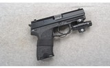 Heckler & Koch ~ USP ~ .40 S&W - 1 of 2