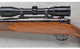 Weatherby ~ Mark V ~ .300 Magnum - 8 of 10