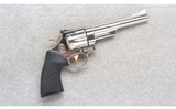 Smith & Wesson ~ 29-2 ~ .44 Magnum - 1 of 2