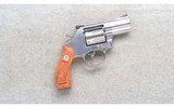 Smith & Wesson ~ 686-6 ~ .357 Magnum - 1 of 2