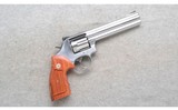 Smith & Wesson ~ 686-6 ~ .357 Magnum - 1 of 2