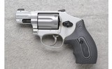 Smith & Wesson ~ 632-UC ~ .32 H&R Magnum - 2 of 2