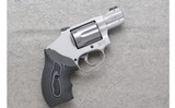 Smith & Wesson ~ 632-UC ~ .32 H&R Magnum - 1 of 2