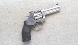 Smith & Wesson ~ 686-6 ~ .357 Magnum - 1 of 2