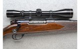 Weatherby ~ Mark V ~ .300 Weatherby Magnum - 3 of 10