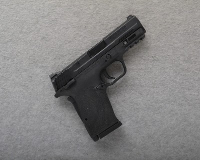 Smith & Wesson ~ M&P 9 Shield EZ ~ 9MM Luger