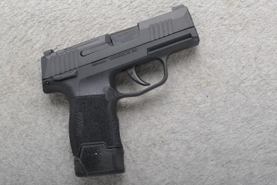 SIG Sauer ~ P365 ~ 9mm Luger