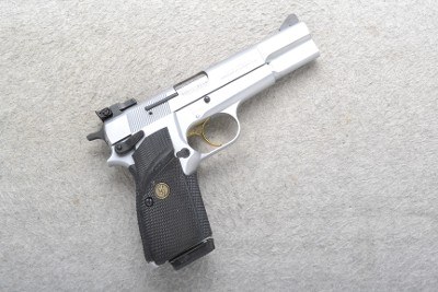 Browning ~ Hi-Power ~ 9mm Luger