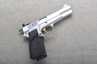 Browning ~ Hi-Power ~ 9mm Luger