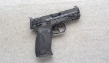 Smith & Wesson ~ M&P 10mm M2.0 ~ 10mm Auto - 1 of 2