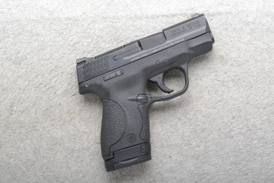 Smith & Wesson ~ M&P 40 Shield - Image 1 of 2