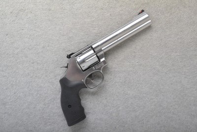 Smith & Wesson ~ 686-1 ~ .357 Magnum - Image 1 of 2