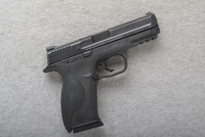 Smith & Wesson ~ M&P 40 ~ .40 S&W - Image 1 of 2