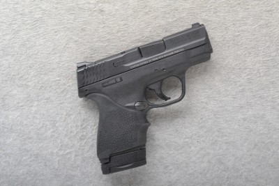 Smith & Wesson ~ M&P 9 Shield ~ 9MM Luger - Image 1 of 2