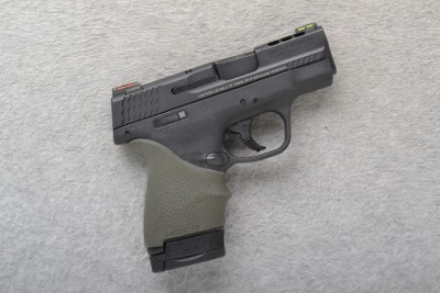 Smith & Wesson ~ M&P 9 Shield ~ 9MM Luger - Image 1 of 2