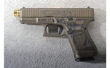 Glock ~ 19 Gen 5 Trump 45th Edition ~ 9MM Luger - Image 2 of 3