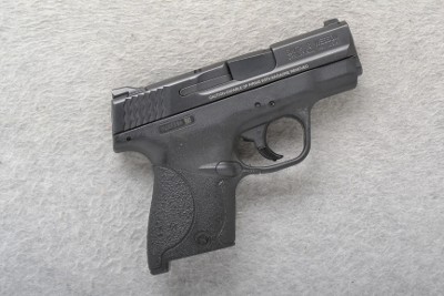 Smith & Wesson ~ M&P 40 Shield ~ .40 S&W - Image 1 of 3