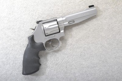 Smith & Wesson ~ 686-6 Pro-Series ~ .357 Magnum - Image 1 of 2