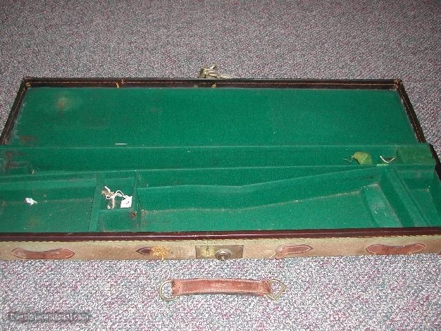 CANVAS COVERED TRUNK SPORTING GUN CASE MARKED C le BS ON LID - 1 of 1