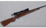 Winchester Model 70 Classic Sporter With Super Grade Stock .25-06 Rem. - 1 of 8