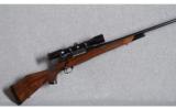 Weatherby Mark V Euromark .340 Wby. Mag. - 1 of 8