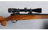 Weatherby Mark V Deluxe L.H. +Wby Scope .300 Wby Mag. - 2 of 9