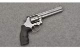 Smith & Wesson Model
686-6 .357 Magnum - 1 of 2