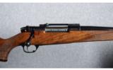 Weatherby Mark V Deluxe .270 Wby. Mag. - 2 of 9