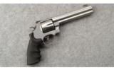 Smith & Wesson Model 629-6 .44 Mag. - 1 of 2