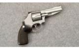 Smith & Wesson Model 686 SSR Pro Series .357 Mag. - 1 of 2