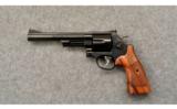 Smith & Wesson Model 29 Classic .44 Magnum - 2 of 2