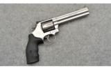 Smith & Wesson Model
686-6 .357 Magnum - 1 of 2