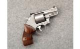 Smith & Wesson Model 627-6 Performance Center .357 Mag. - 1 of 3