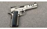 Smith & Wesson ~ Performance Center 1911 Pro Series ~ .45 Auto - 1 of 2