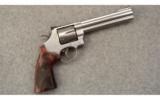Smith & Wesson ~ 629 Classic ~ .44 Mag. - 1 of 2