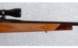 Weatherby ~ Mark V
Deluxe ~ .300 Wby. Mag. - 4 of 9
