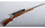 Weatherby ~ Mark V L.H. ~ .240 Wby. Mag. - 1 of 9