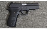 Sig Sauer ~ P226 ~ 9 mm Para - 1 of 2