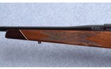 Weatherby ~ Mark V Deluxe ~ .300 Weatherby - 6 of 10