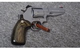 Smith & Wesson ~ Performance Center Pro Series Model 686 SSR ~ .357 Magnum - 1 of 2