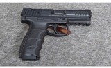 Heckler & Koch ~ VP40 ~ .40 S&W - 1 of 2