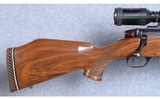 Weatherby ~ Mark V Deluxe ~ 7mm Weatherby Magnum - 2 of 10