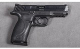 Smith & Wesson ~ M&P 40 ~ .40 S&W - 1 of 2