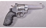 Smith & Wesson ~ 629 Classic ~ .44 Magnum - 1 of 2