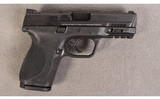 Smith & Wesson ~ M&P 40 Compact ~ .40 S&W