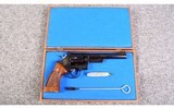 Smith & Wesson ~ 29-2 ~ .44 Magnum - 3 of 4