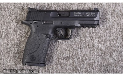 Smith & Wesson ~ M&P Compact ~ 22 lr