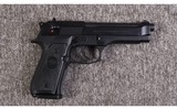 Beretta ~ 92 FS ~ 9mm luger - 1 of 3